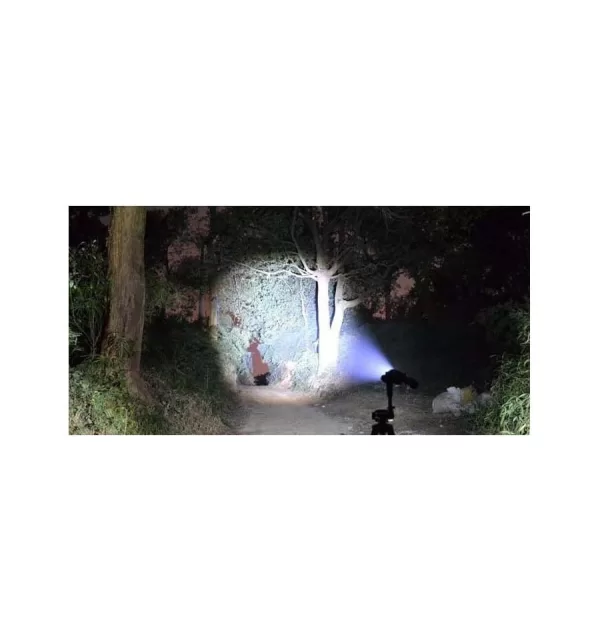 Linterna de LED Táctica Torch de 2.000 lúmenes con zoom de rescate